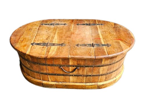 Cofee table beautifully made - table,